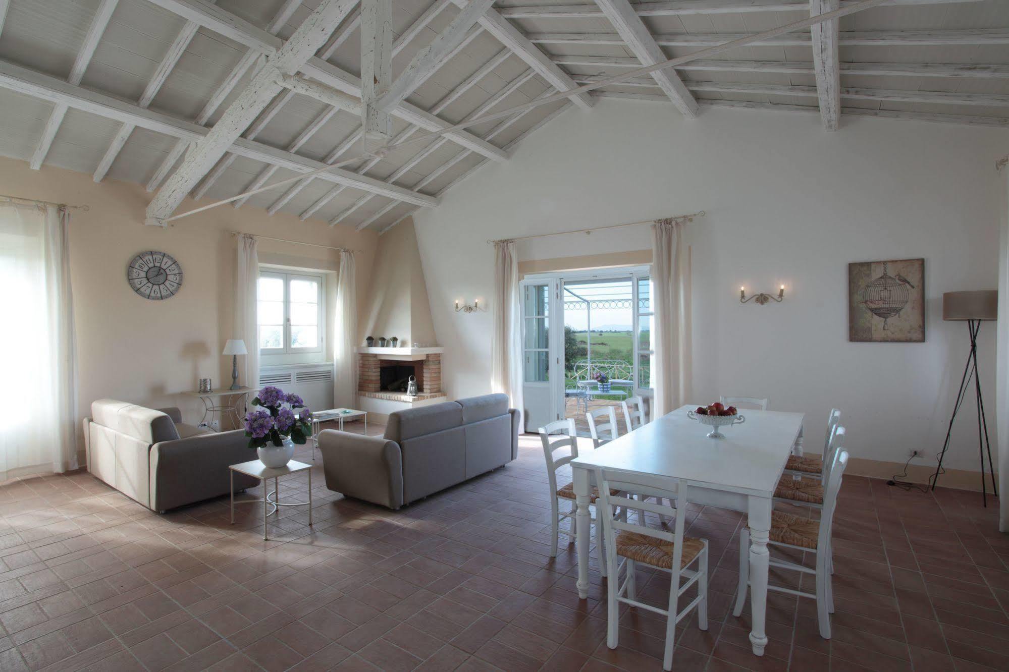 Agriturismo Piani Della Marina Монтальто-ди-Кастро Экстерьер фото