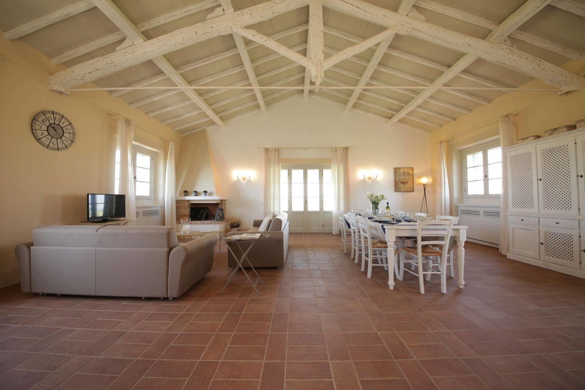 Agriturismo Piani Della Marina Монтальто-ди-Кастро Экстерьер фото